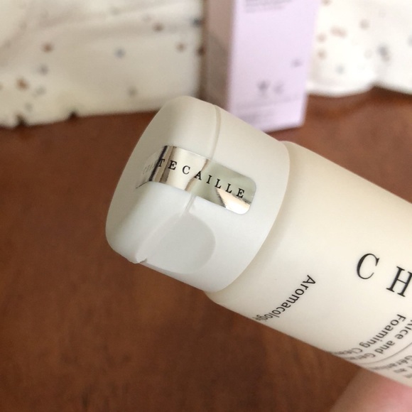 Chantecaille rice and geranium foaming cleanser - Picture 7 of 7